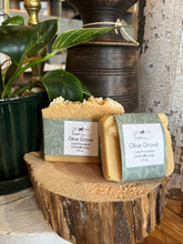 Load image into Gallery viewer, Raw Goat Milk Soap Regular Bar