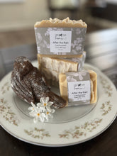 Load image into Gallery viewer, Raw Goat Milk Soap Regular Bar