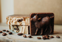 Load image into Gallery viewer, Raw Goat Milk Soap Regular Bar