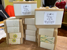 Load image into Gallery viewer, Raw Goat Milk Soap Regular Bar