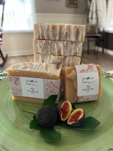 Load image into Gallery viewer, Raw Goat Milk Soap Regular Bar