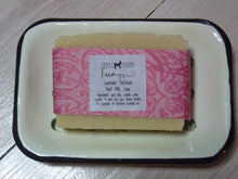 Load image into Gallery viewer, Raw Goat Milk Soap Regular Bar
