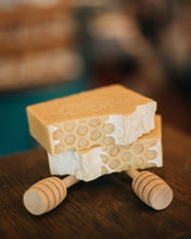 Load image into Gallery viewer, Raw Goat Milk Soap Regular Bar
